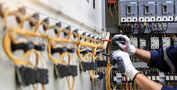 Professional Electrician technician working in Rockford, IL